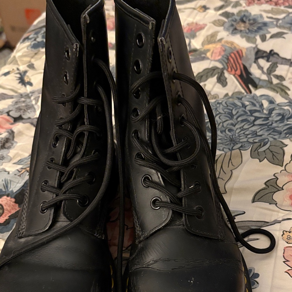 Dr Martens Black Lace-Up Combat Boots. Size 7M